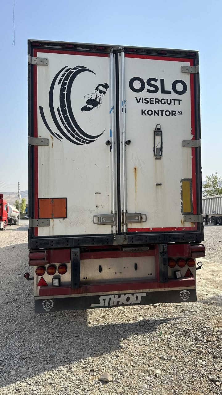 ⬇️ 📞 ⬇️ للبيع / بۆ فرۆشتن 
❗️عرەبانە بڕاد شیرو 
مودیل ٢٠٠٨
جهاز کاریر ١٨٥٠ 
ارتفاع 275 سم
سمك 5
*********** 
***********
