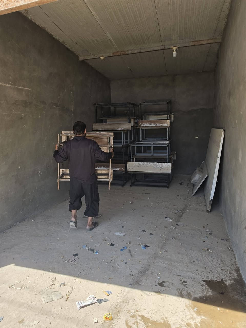 للبيع رحلات مدرسيه زوجيه وفرديه مع كراسي الكوفه 
***********
