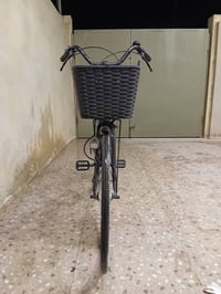 عبد الحليم • حجم ٢٧ • نضيف جداً