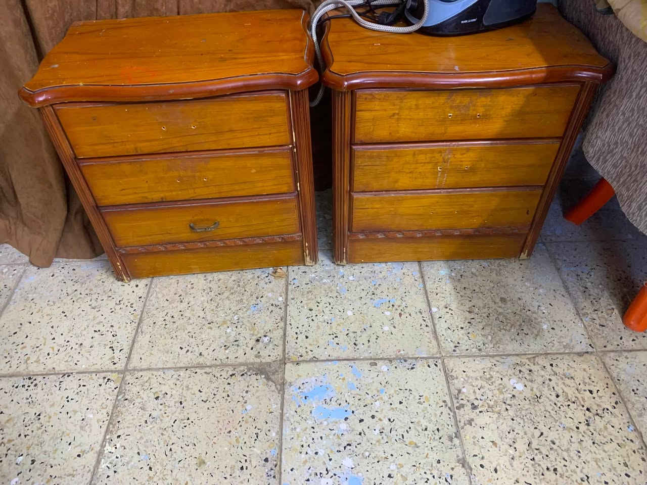 غرفة صاج • للبيع • الوزيريه