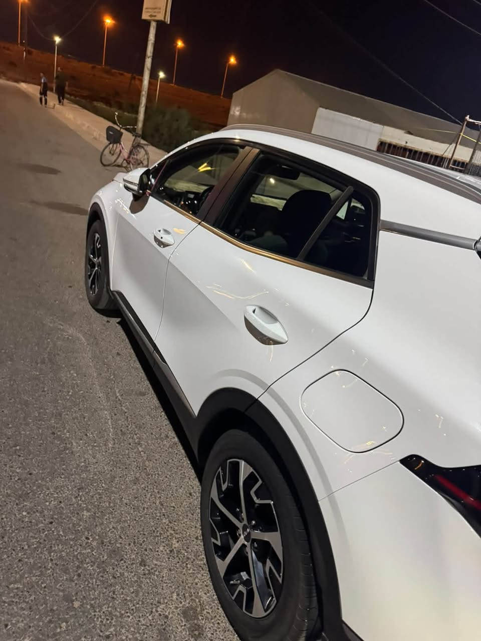 🚙 للبيع | Kia Sportage 2023
لون أبيض 🤍 ونظافة واضحة بالصور

• موديل: 2023
• الممشى: 101,000 كم
• المواصفات: نص فل
• رقم: أربيل
• بدون صبغ
• بدون تعديل
• السيارة بحالة مرتبة وجاهزة للاستخدام

📍 المكان رمادي او بغداد
📞 للتواصل: ‪***********‬

الجاد يتواصل عبر الرقم فقط
