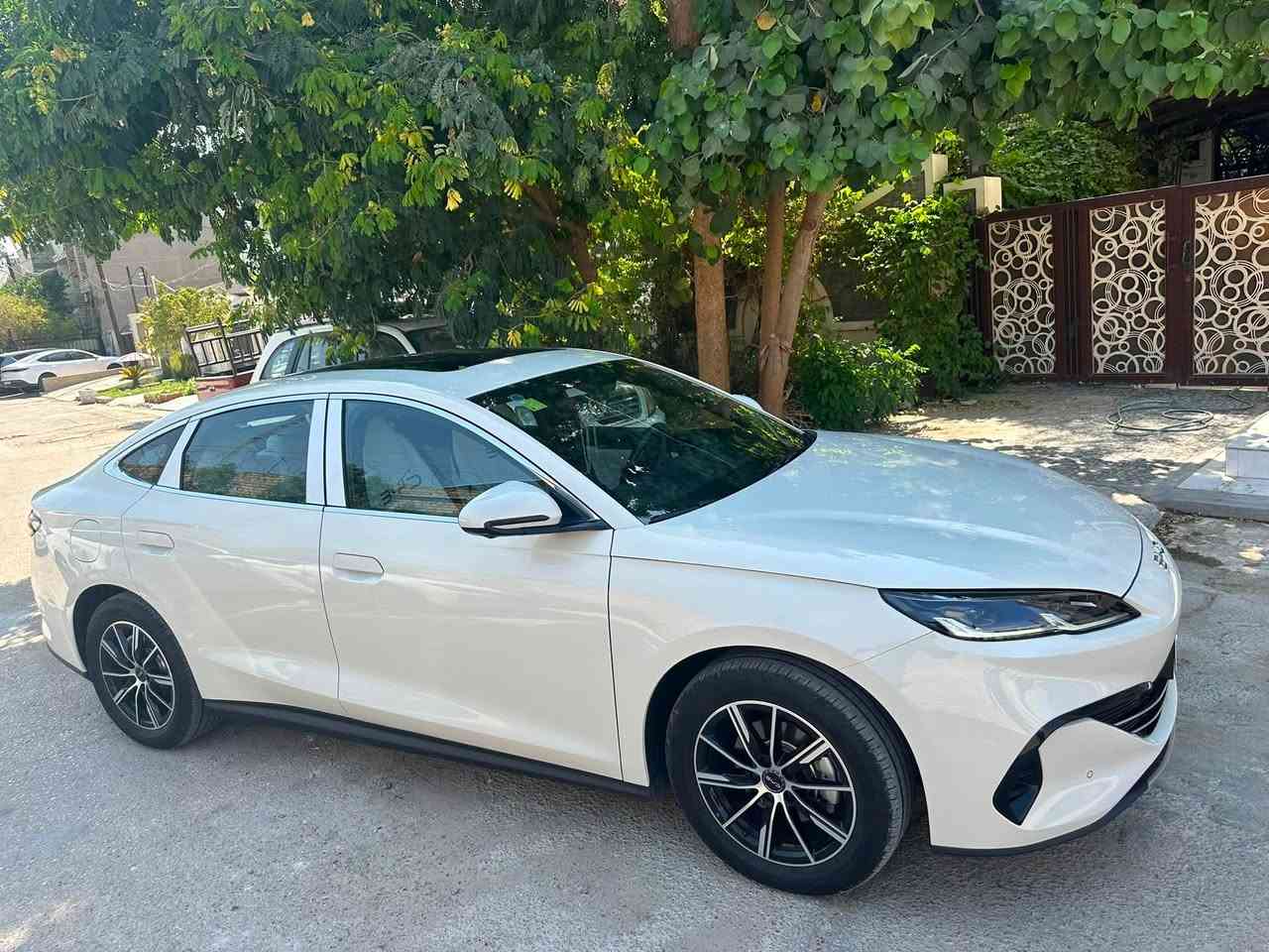 السلام عليكم للبيع BYD  سيل  6  رقم اربيل باسمي فول مواصفات  بطاريه السياره 120 الممشى الكلي 13 الف السعر 190 ورقه السياره بانوراما للاستفسار الاتصال بالرقم 
***********
يوجد واتساب واتصال عادي موقع السياره بغداد
