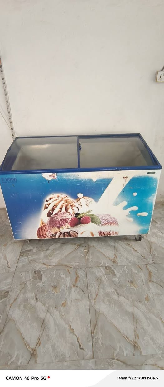 مجمدة سطحية • ما تشتغل • تواصل هنا