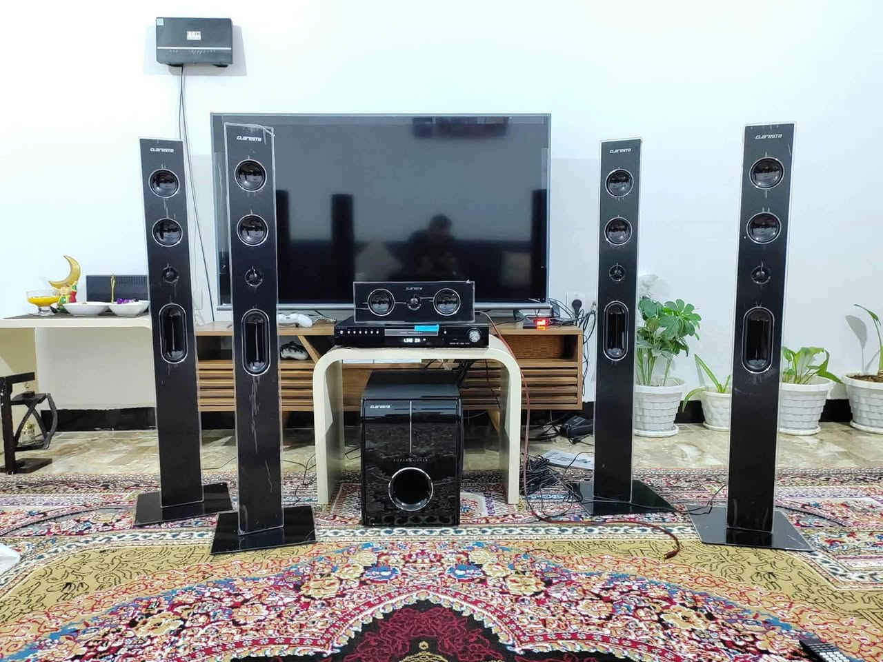 السلام عليكم جهاز مسرحي جديد بلكارتون فقط مفتوح للفحص.  السعر ٢٥٠ الف.  للاستفسار ***********
