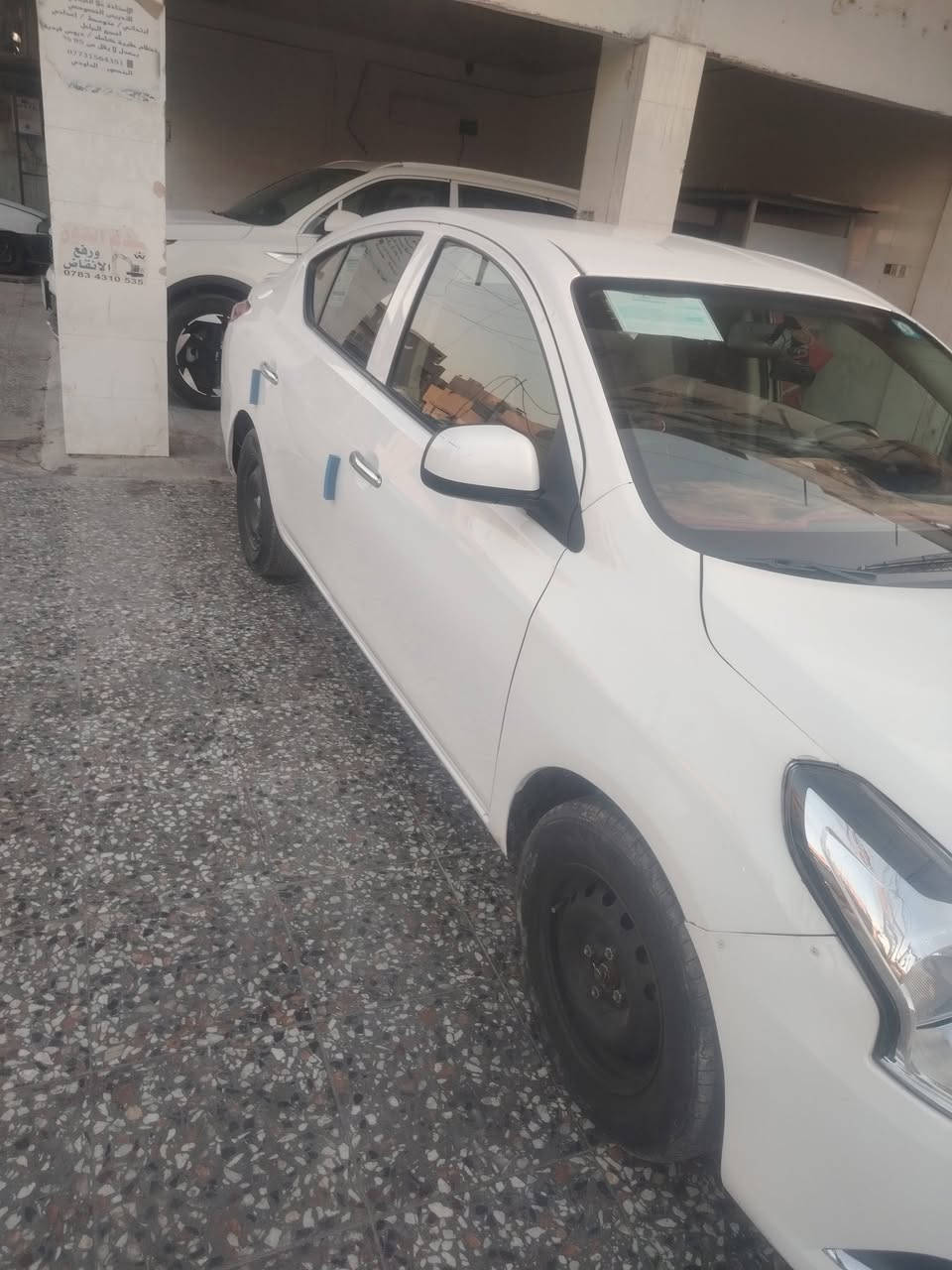 اخوان سنه هنديه مصبوغه عام اثر حرق سياره كلها جديده مكانها المنصور شارع دوره  السود موديل ٢٠٢٠  راقم بغداد  سعر ٧٨ راقم ***********
