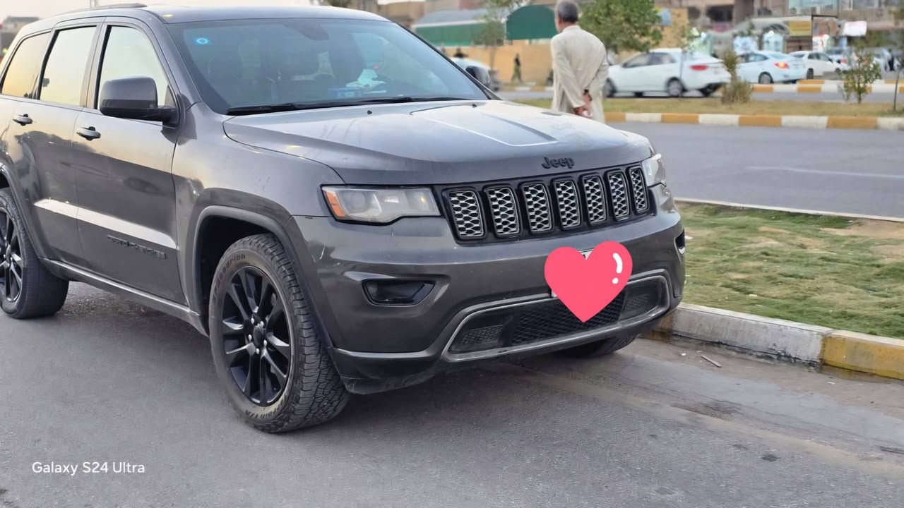 جيب شيروكي بلاك توب موديل ١٨ مرمزة ٢٢..
تبديل باب خلفي وجاملغ ايسر بدون يرباك بدون بجم ماشية ٩٠..
رقم مميز ذي قار بسمي شرط التحويل..
السعر ١٧٥ وبيها مجال
للاستفسار 
***********
