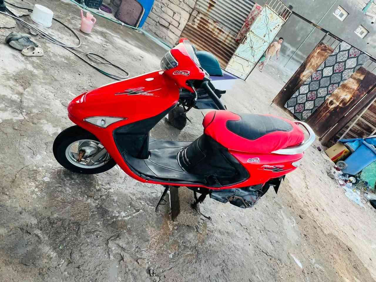 دراجه فراشه ما مفتوحه شرط ناعمه خرسه نهضه قويه سحب فول كله شغاله سلف هندر كيج سرعه كيج بانزين دبلات خلفي امامي حته دكمه بلاديه دراجه مال رمبه مانقصه اي شي سعر 450وبيه مجال رقم ***********
