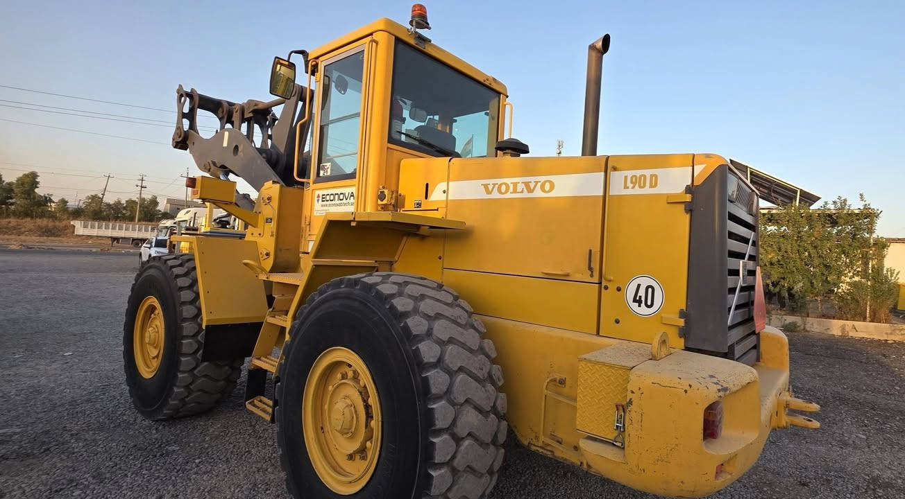 للبيع - بۆ فرۆشتن دخول جدید
———————
شوفل :  VOLVO
حجم : L90D
—————————
بۆ زانیاری زیاتر پەیوەندی بکەن بەم ژمارە تەلەفۆنە 

***********
***********
