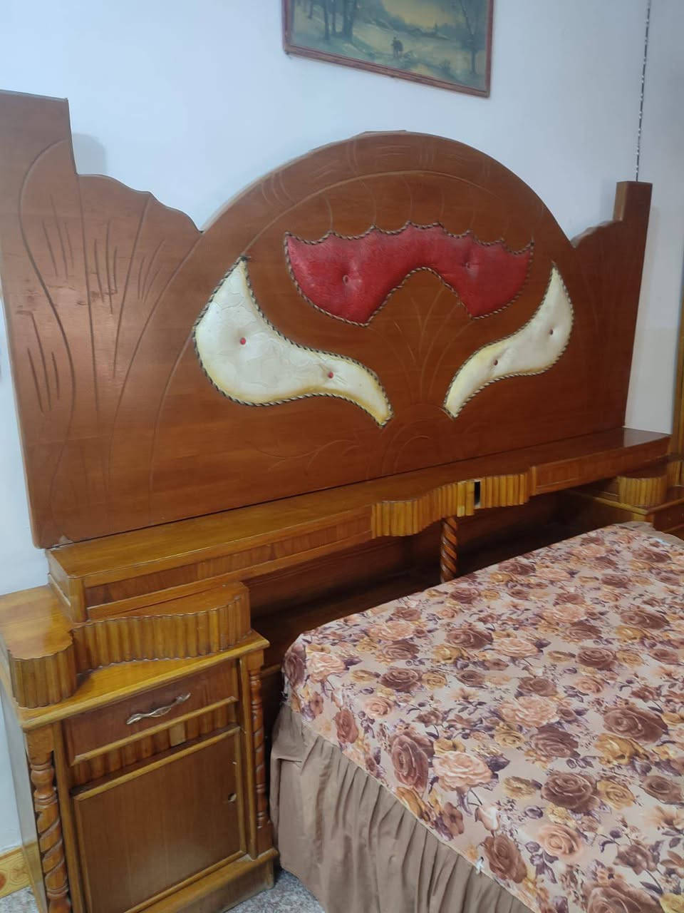 غرفه اخشاب للبيع
السعر مليون و٢٠٠ الف وبيها مجال
العنوان الشوملي
الاتصال 
***********
