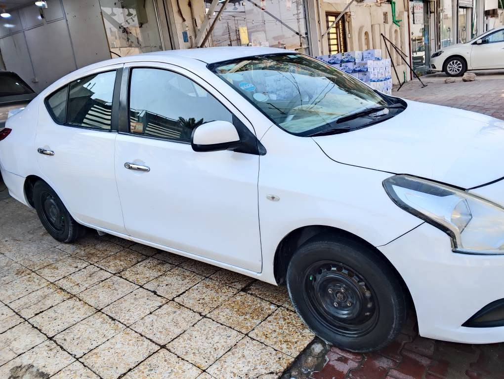 نيسان صني • ٢٠٢٠ • ٤ قطع صبغ