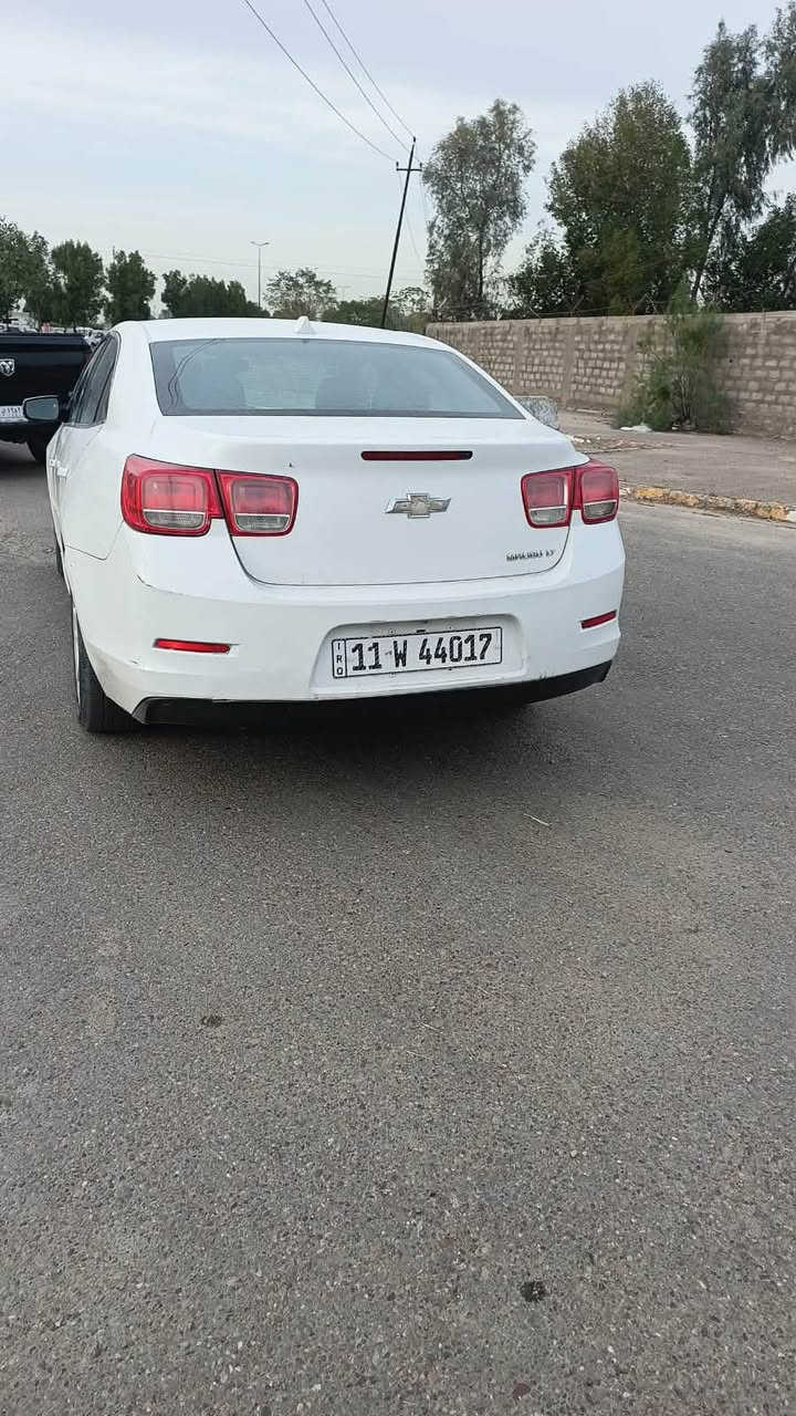 السلام عليكم شوفر ماليبو 2014 امريكي مكينه 2500 ضربتهه بدنه وبنيد مبدل كير مكينه  وتبريد خير من الله سعر 75 وبيهه مجال قليل ما متواجد علفيس  مكاني بغداد بياع تقاطع درويش بسمي تحويل ثاني يوم 
***********

