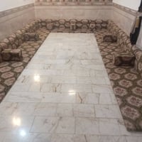 جلسة عربية • مرتبة • ٧م