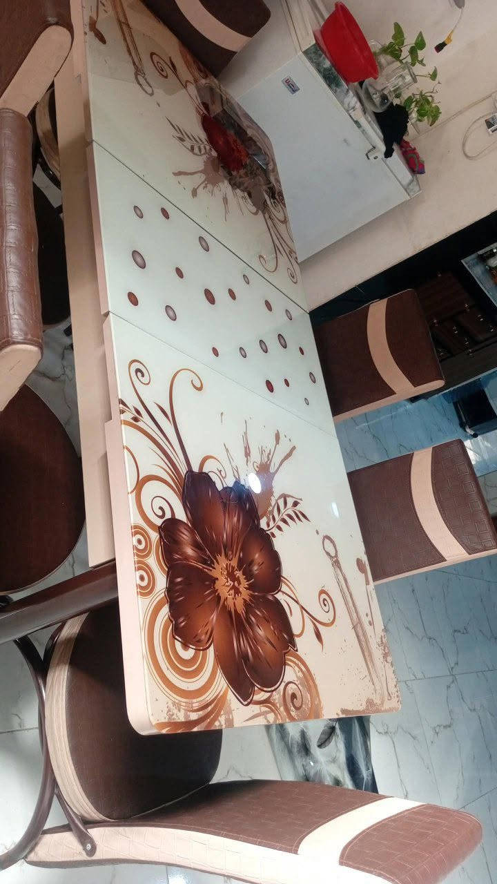ميز ٦ كراسي • يكبر ويصغر