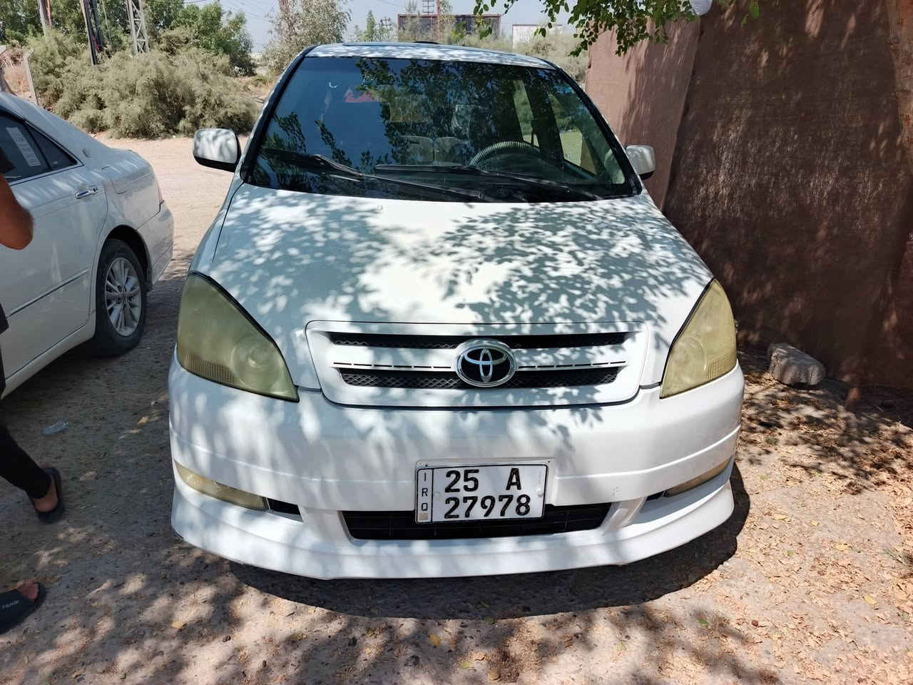 السلام عليكم تويوتا أبصم   ‏‪***********‬‏
٣ قطع تبريد❄
كفاله عامه سونار موجود 
فقط قطعه وحده صبغ 
فول 👑ملكية 
سياره جاهزه كير مكينه
حداديه 
تخم تاير
فتحتين
تحكم ستيرن
مواصفات البصم كلهن بيه
حساس
السياره جاهزه
رقم نكليزي بسمي
مكان نجف السعر ١١٨
