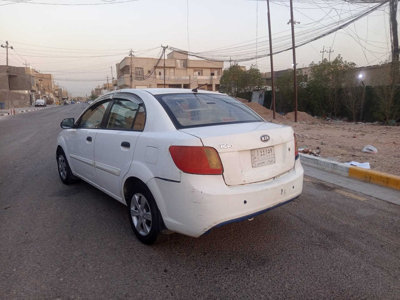 سلام عليكم  سياره كيا ريو مديل 2012 سياره خير من الله
كير اوتماتيك  تخبل السياره بيه طخات السياره وسياره والله تخبل وخير من الله ومال شغل وحلوه وذا مال روحه وجيه تخبل السياره متصرف وكهربايات يتشغلن كلهن تبريد اردله بس غاز تروح بعينك لل صناعي بس غاز التبريد رايدله وراعيه موجود كبل مكاتبه باسم المشتري وهاي صوره السياره كله وتجي وتشوف وكل الهلا بيك السياره سعره 72وبيه مجاال وتصل وبيك خير وتتدلل 
مكان السياره كربلاء حي الميلاد 
رقمي 
***********بي وتساب وبي ع رصيد
