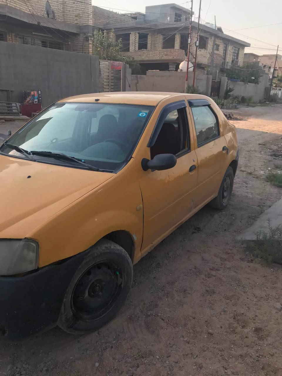رينو لوكان 2009 نقصها فقط الفريز مال تبريد و مكنه مال جامه السايق ولباقي كله جاهز باتري مكينه كير تاير نصبتها حلوه رقم بغداد انكليزي رجاىاً الي يشتري راعيها يريد تحويل سنويه جاهزه لنهايه 2027 العنوان بغداد سريع الغزاليه مقابيل  جوهره عدنان اخوان عليها غرامات تنزل من سعرها تاخذ صافي السعر ٢٨ وبيكم خير وتدلون 
رقم هاتف *********** اثير 
رقم الهاتف ***********اسيا
