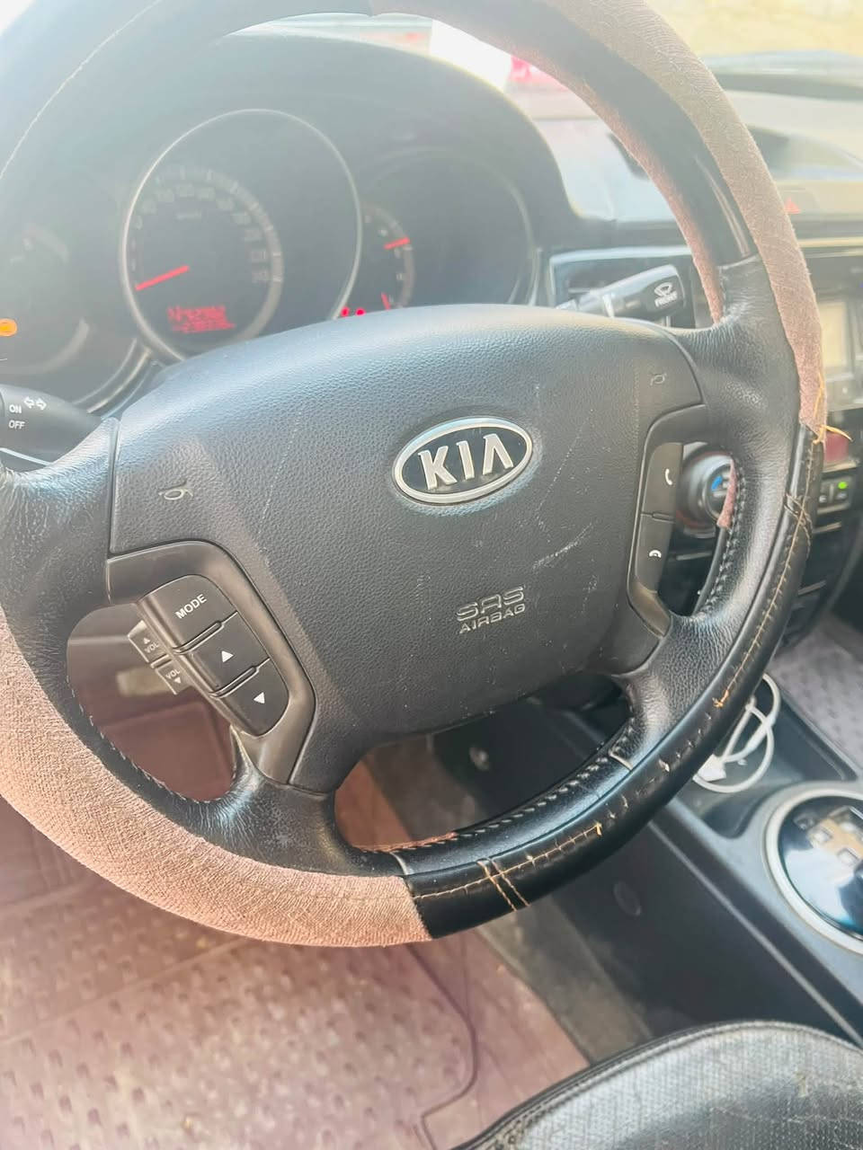 🚘 للبيع أوبتيما 2009 ادوات متؤوم شمالي اربيل
• محرك 2000
• غاز بلادي ⛽
• كصة جنطة
• تخم تاير
• بانوراما 🌟
• سيارة مرتبة ونظيفة وجاهزة للاستخدام
💰 السعر: 40$ وبيها مجال للشراي
للتواصل ‭***********‬

‭***********
