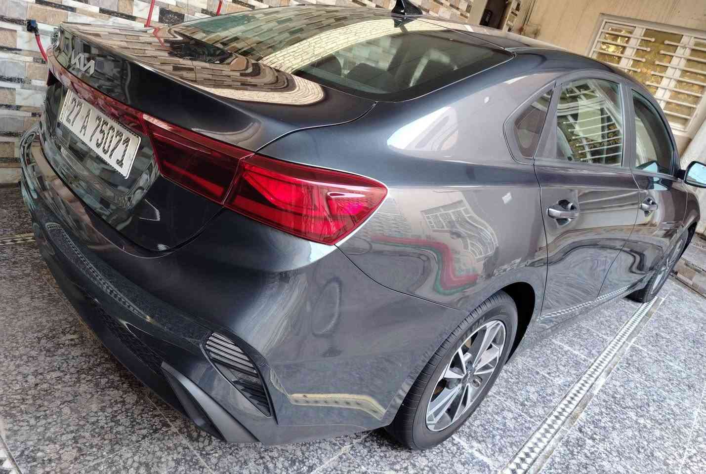 السلام عليكم
كيا فورتي موديل 24 شهداء ذي قار دخول جديد كفاله من الزلغ ماعدا الدعاميه ضررها واضح بالصور بدون ايرباك
مكينه 2000 دوش
كير 8 نمر
رادار توقف ذاتي ومحيطي اشاير بالمري وبعد بيها مواصفات
ماشيه ٤٦
مكان السياره ناصرية سوق الشيوخ
بيع او مراوس
*********** متوفر واتساب
