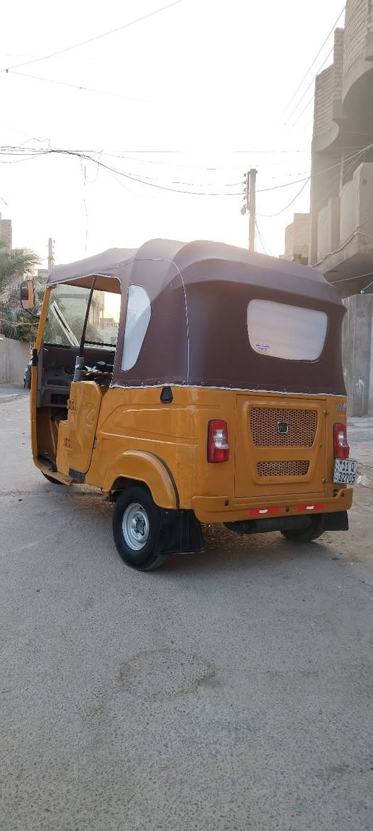 السلام عليكم ٢١ كفالة عامة فقط الدوس بيهن تعمير بسيط بغداد رقم وسنوية نكليزي
محرك مشتغلة جديد بعدة بدهن السحك
كهربائيات كلهه شغالة
جادر ودوشمة جدد
تخم تاير وكاعيات جدد
تكتك كلهه عله ايدي خير من الله وبالعافيه عله الياخذهه
عارضهه ب٧٥٠٠ وبيهه مجال بسيط
ملاحضة بيهه مكانات تكحيل بالكشر لاضربة ولاصبغ
مكاني بغداد الشعب خلف مستشفى الزهراء الاهلي
***********
