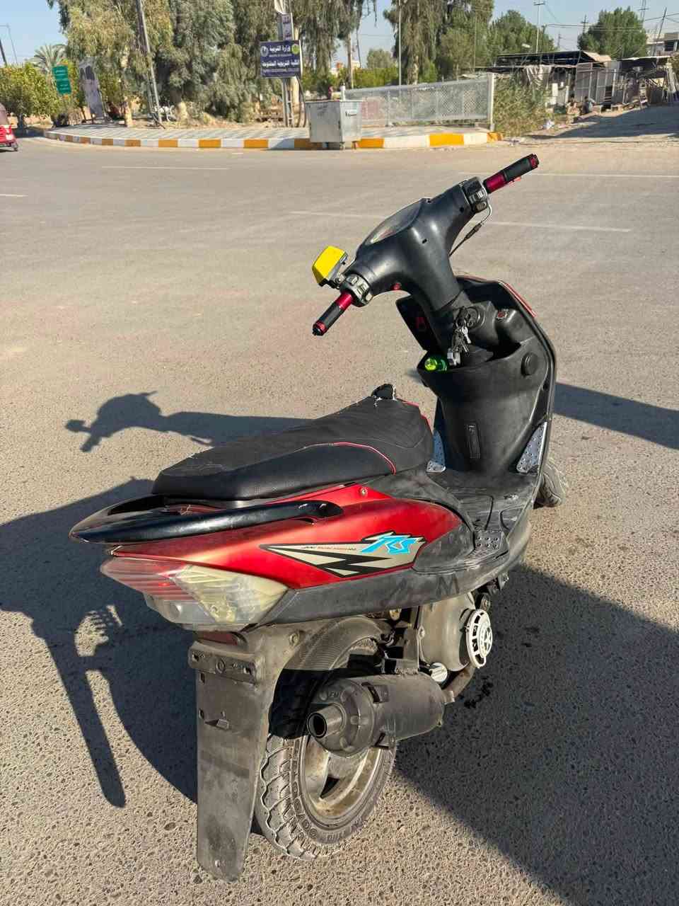 سلام عليكم دراجه ماكس عدله خير من الله مستعجل عالفلوس عندي عمليه بوشه ٤٩ سعر ٦٥٠وبيها مجال رقمي ***********بي واتساب
