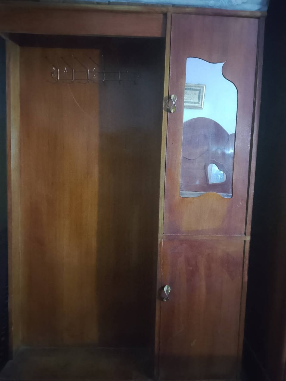 السلام عليكم اخشاب للبيع ماعده جرباي 500 وبي مجال ***********

