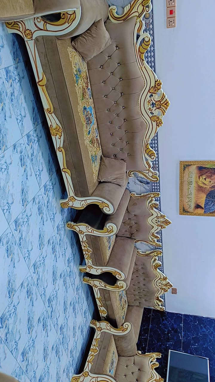 سلام عليكم تخم ونص للبيع السعر 800 وبي مجال قليل ***********
