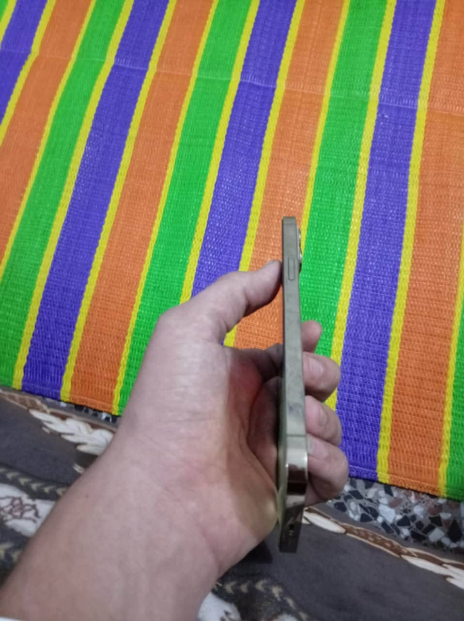 سلام عليكم
12pro max
ذاكرة 512
بطارية 🔋 
84
مكفول ماعده بس هاي الجامه مال كامرة مبدلة 
كلشي شغال بي 
ضهر مالته مثل ماموضح بلصورة 
فقط هذا ال بي 
السعر 425 
او بي مجال مكاني بغداد الشعب الثعالبه 
***********
