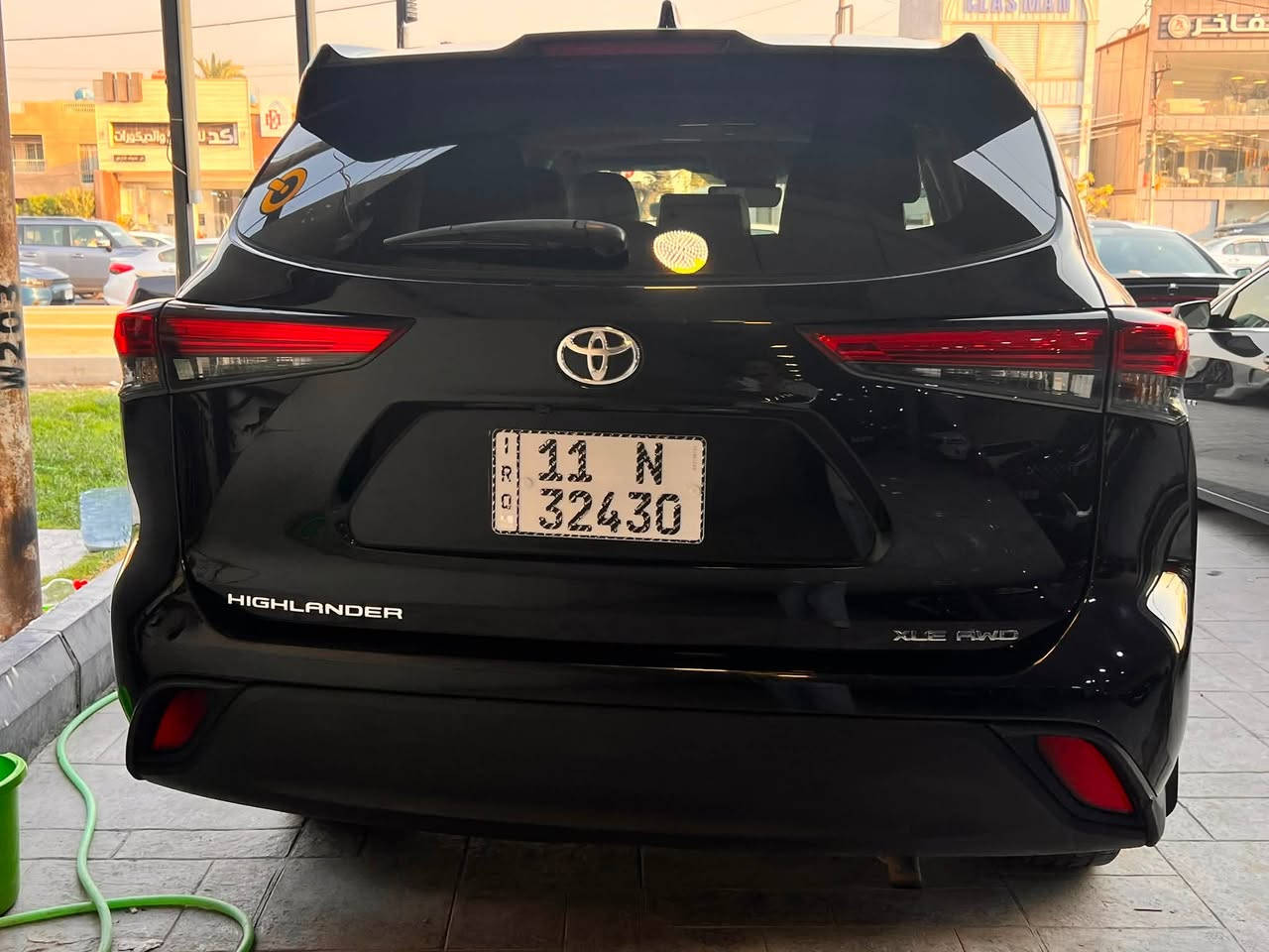 � للبيع هايلندر 2022 فل أوبشن
🔹 الموديل: Toyota Highlander 2022

🔹 المواصفات: فل أوبشن

🔹 السيارة نظيفة جداً وحالتها ممتازة

🔹 مكينة وگير وشاصي بحالة ممتازة

🔹 داخلية مرتبة ونظيفة

🔹 جميع المواصفات والأنظمة تعمل بصورة طبيعية

🔹 السيارة جاهزة للفحص من قبل المشتري

🔹 البيع او مراوس حسب الرغبه للجادين فقط

📍 المكان: بغداد السيدية

💰 السعر: [23ونص يعني شددتين و خمسه وثلاثون ورقة] قابل للتفاوض بالمعقول

📞 للاستفسار والتواصل: [رقم*********** ]

