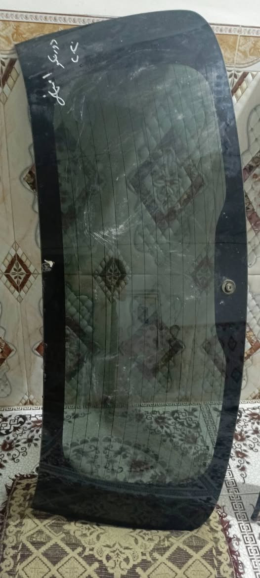 سلام عليكم غراض دورنكو اصليات باب الجنطه بي طعجه بسيطه ترجع عل بارد ومسطره جديده ومسطره ثانيه مكسوره
جامه الجنطه جديده***********
