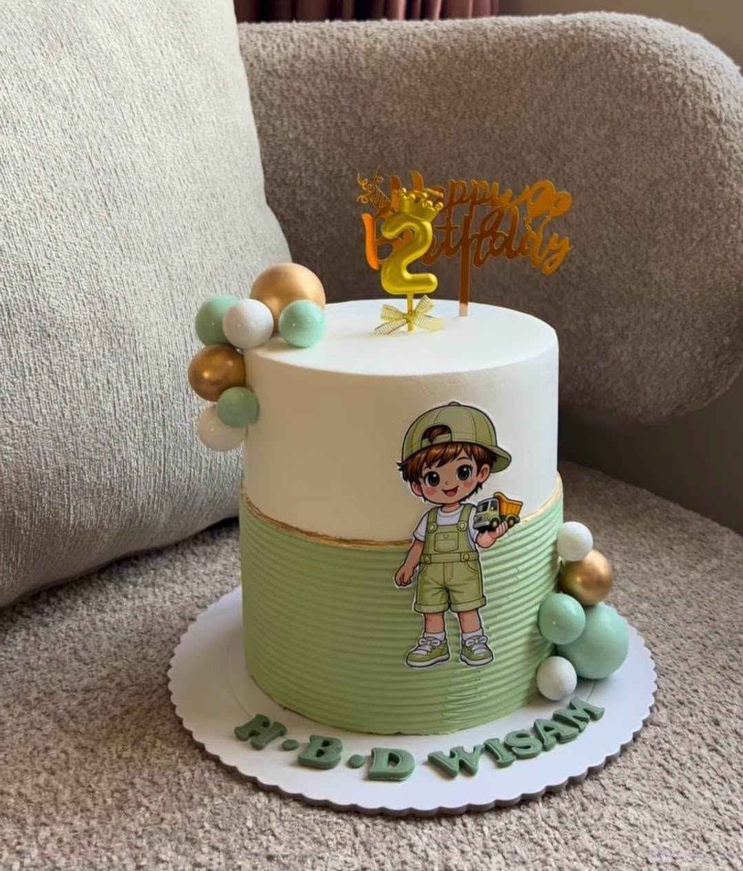 📩 الحجز والاستفسار مراسلة الصفحة💌
🎂 متوفر كيك يومياً
🚗 متوفر توصيل
💗 ريتال للكيك — فرحتكم أحلى ويانا ✨
