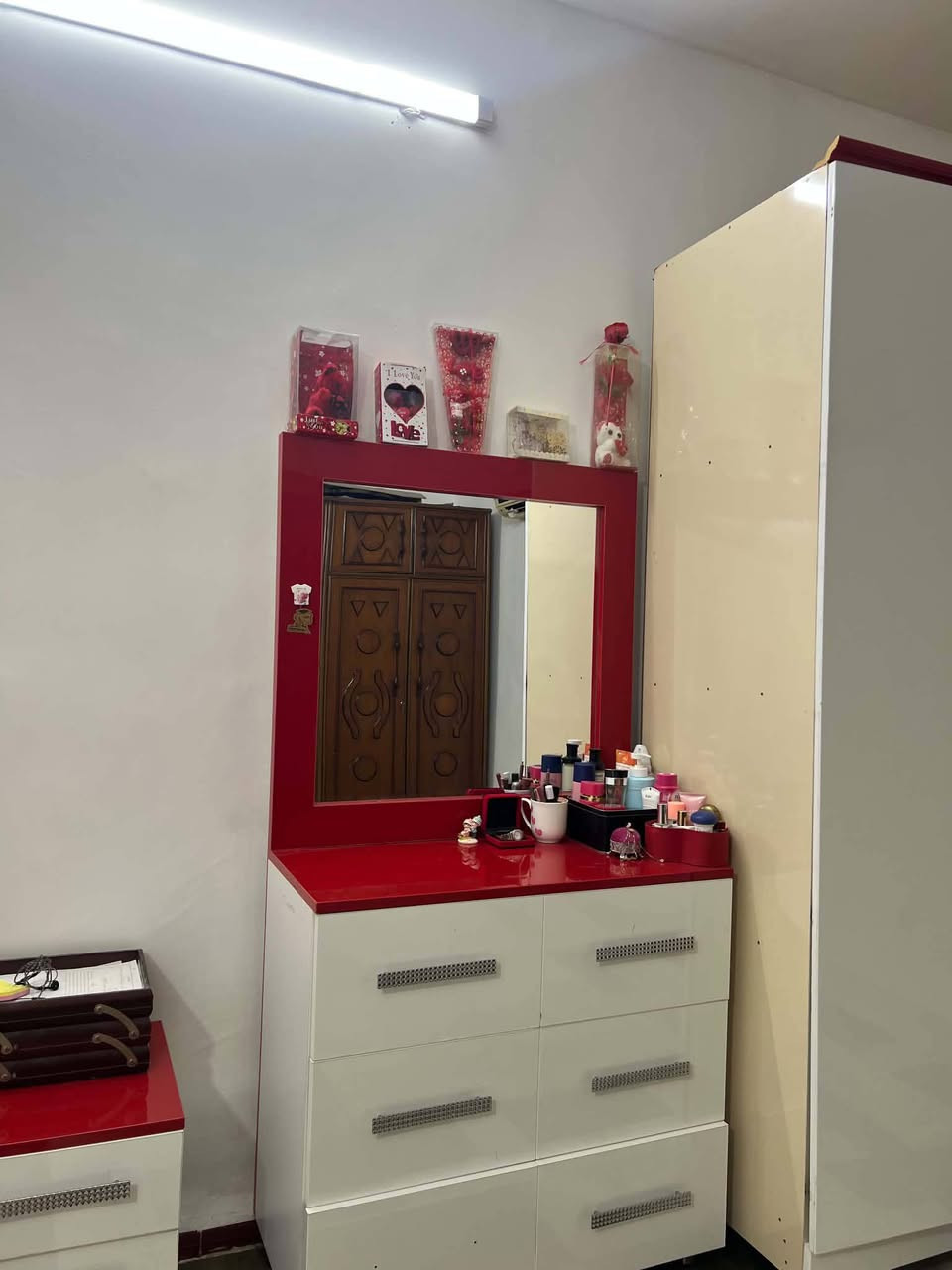 غرفة نوم شبابي للبيع 🌸

تتكون من 5 قطع:
🛏️ سرير نفر واحد
🚪 كنتور 3 أبواب
🗄️ مجرات عدد 2
🪞 ميز تواليت

💰 السعر: 300 ألف دينار وبي مجال

📍 الموقع: خانقين

📞 للتواصل: ***********

البيع للشراي فقط
