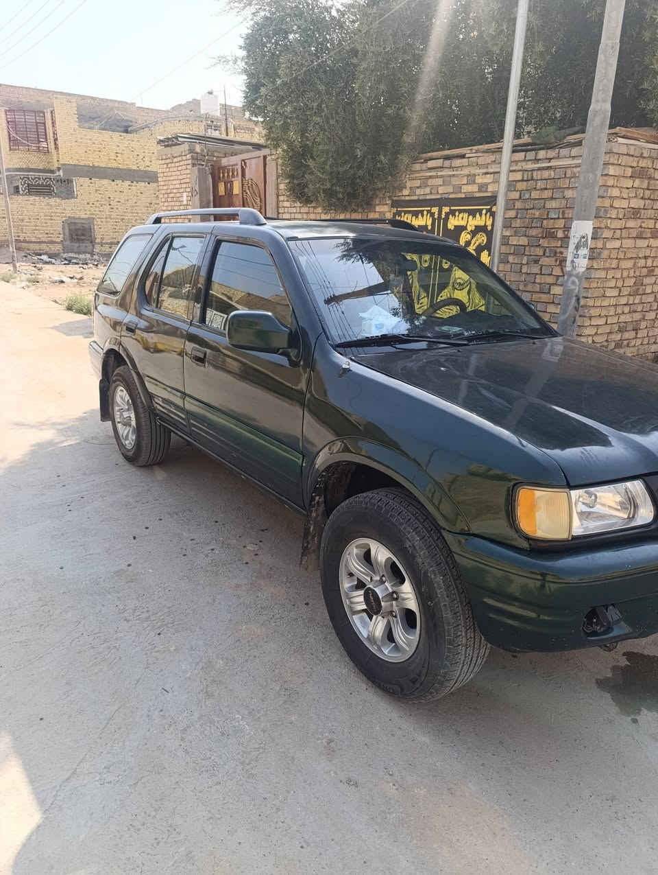 ياالله
السلام عليكم ازوزه للبيع موديل 2001 معمره وجاهزه مكينه vvt تبريد شاشه تخم تاير امس شديته جديد عمابر جديد لايت زنون  ادامه كامله علا السياره تحويل ثاني يوم المالك جاري ويريد تحويل السعر 46 وبيه مجال مكاني الشطره اتصل وبالخدمه *********** سيد سعد الجابري
