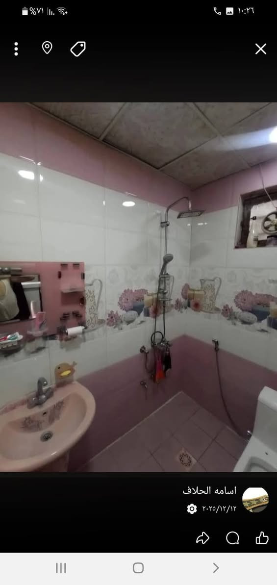 السلام عليكم بيع بيت زراعي سند ٢٥ المساحه ١٠٠م البناء  طابقين بناء درجه اولى تفاصيل البناء (بيت مدخلين مدخل الاول على منور والثاني على الصاله هناك باب قطع دفتري بين الصاله وبين هول الحولي درج حلزوني نص مهفه باب من هول الحولي الى الحمام + تواليت منفصل ومعزول وبل اخير مطبخ الطابق الثاني غرفتين + بيتونه جبيره + سطحين - الارضيه الطابق الاول مرمر عماني الطابق الثاني بورسلين المجاري الامل الشريف علما ان اساس رفت درجه اولى  الكهربائيات كل بيت درجه اولى ويمكنك تشغيل جميع نقاط هيترات البيت مؤسس نظام الكامرات + السبالات + الستلايت نظام تأسيس ممتاز   المكان الدوره حي الزيتون الاول  مقابل الصحه ثالث فرع   الخدمات ( ماء / كهرباء / مجاري / تبليط / انترنيت ) وكل الخدمات متوفره السعر ١٦٠ مليون وبي مجال للتواصل ( ***********/ ***********)

