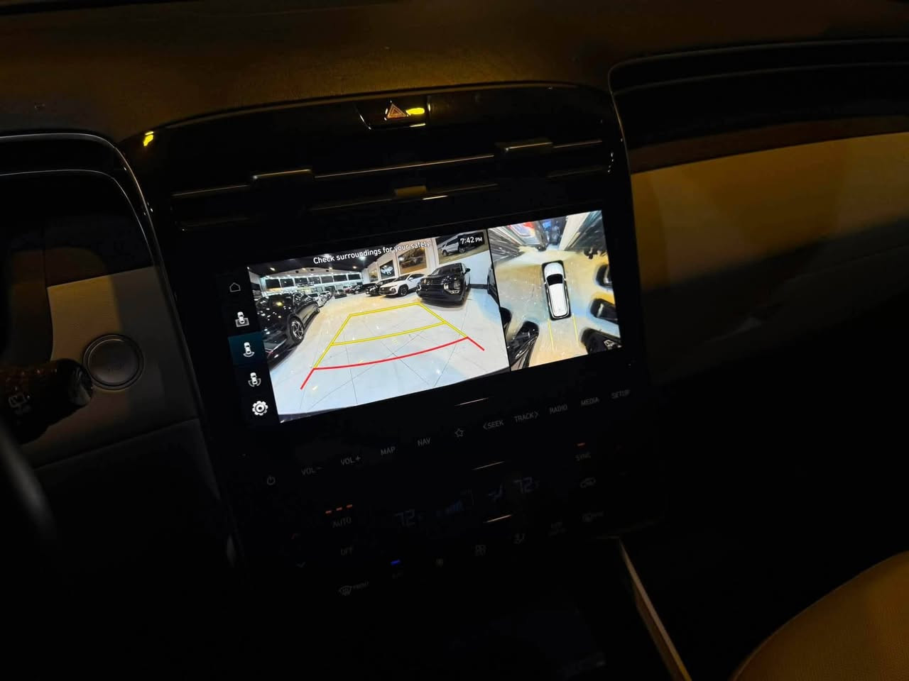 Hyundai Tocson

2024 Limited 

ضرر: بدون سبغ

سلندر: 4 سلندر

محرک: 2.5

السعر / 19,500$

كاميرا خلفية - مسند الید - تحدید السرعة - شاشة - کشن كهربائي-كشن تدفئه وتبريد  - 8 وسادة هوائية - لایت زینون - سستم الایفون-بانوراما

Hyundai Tocson 

2024 limited 

بۆیاغ:بى سبوغ

‎پستۆن: 4 پستۆن

‎بزوێنەر: 2.5

 نرخ / 19,500$ 

کامێرەی دواوە - بالیفی دەست - دیاریکردنی خێرای - شاشە - کوشن کارەبایی-کوشن سارد و گورم- 8 پەرەشووت - لایت زینۆن - سستەمی 

ئایفۆن

(معرض ميناء دبي)

***********~کۆروک أربيل, العراق
