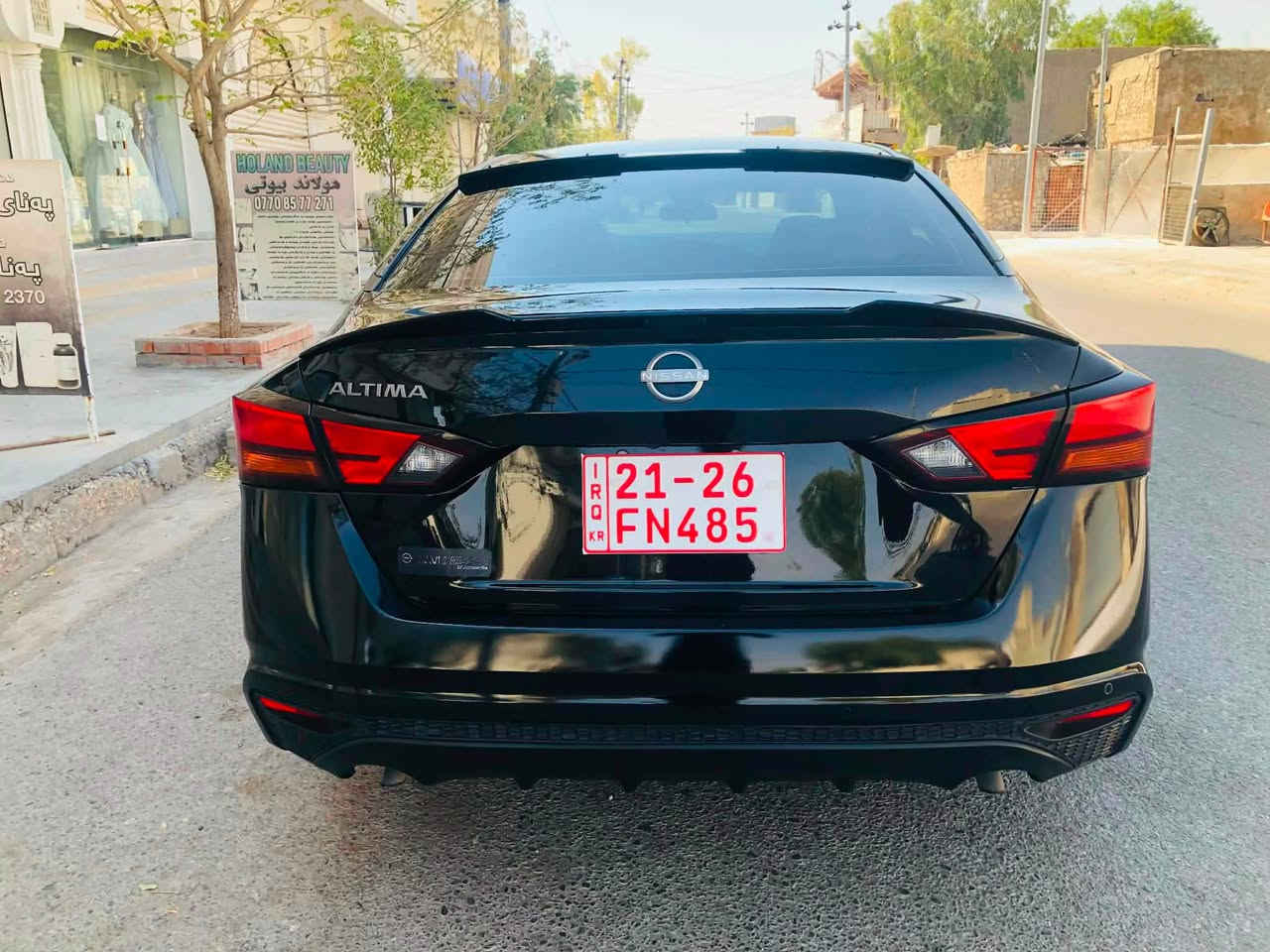كورد-عربي
ئاڵتیما  2024
مواسەفات  S
18هەزار مایل ڕۆشتووە
ڕادار، خەتی جادە، تەحدید سورعە، شاشە و كامێرا، ڕاداری ئاوێنە
ڕەقەم كاتی    ٤٠ڕۆژی ماوە بۆ كاتی ڕەقەم كردن
تەنها بۆنیدی بۆێاغە و چەمەلەغی لای سایەق گۆڕاوە بە بیلاد
سعر 145
شوێن :كەلار
***********

التیما2024
ماشیة 18میل
مواصفات S
رادار،شاشة و كامیرة، تحدید سرعة
رقم كاتی جدید
رادارات و حجر و كزوز بشرط،كیر و مكینە بشرط
سیارا بس بونید صبغ شرط بدون دواخل جاملغ سایق مبدل بیلاد
سعر 145
مكان سیارة  كلار
***********
