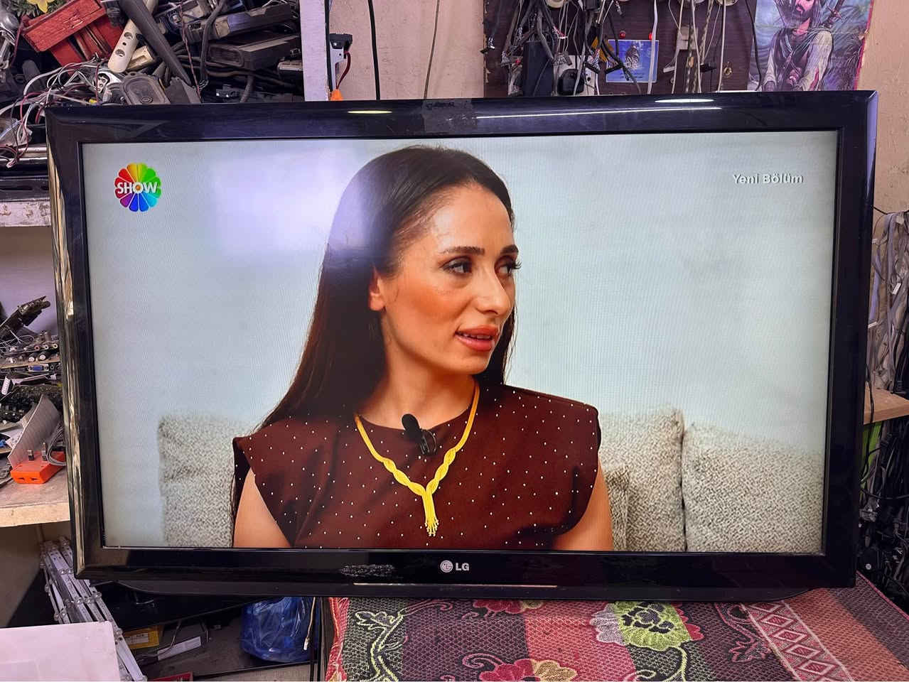 إل جي • ٤٢ انش • شاشة LCD