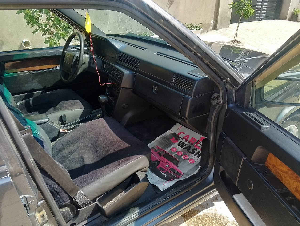 السلام عليكم فالفو 940 موديل 92 بلاديه مكينه وكير مكفوله من ضربه وخياس مصبوغه فقط جماليه غرفه جديده رقم نجف انكيلزي تحويل مباشر تبريد شغال فتحه شغاله مطريات تخم تاير ويل 96 سياره جاهز مابيه نقص كشنات جلد عنوان بابل الكفل رقم الهاتف ***********
