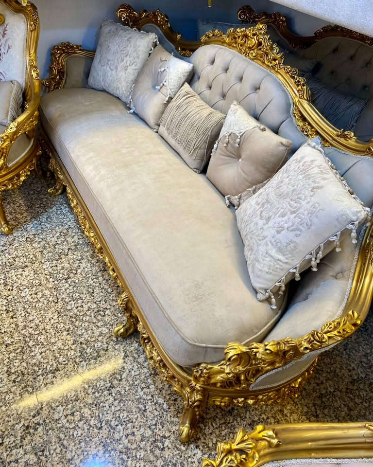 كنب • صالون • بدون وصف