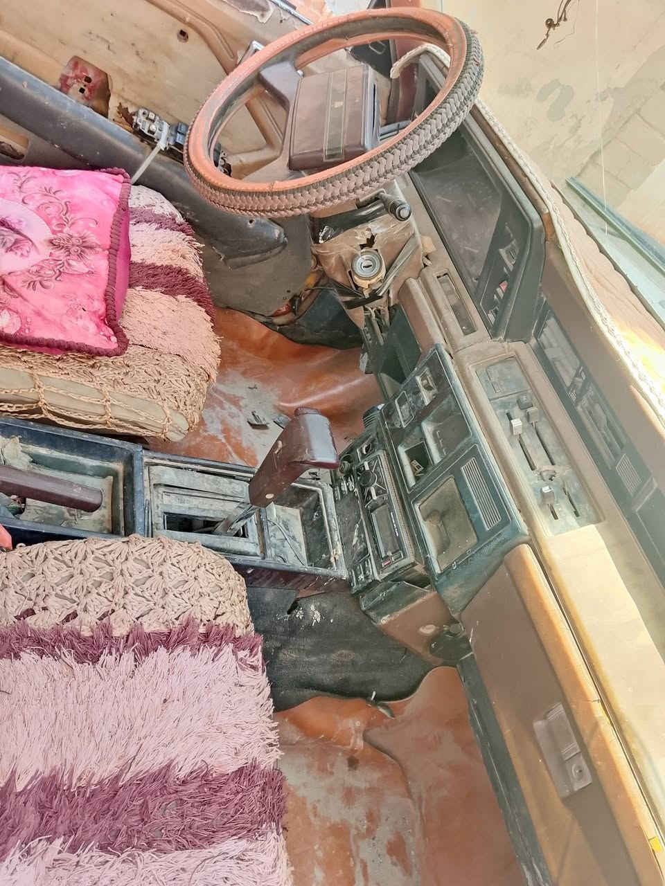 سلام عليكم سوبر موديل 86 مكينه 3000 تخبل سياره جاهزه عل اخر حبايه سنويته صاقطه بل 24 صاحبه ماندله ابيع كوم حديد السعر 22 اتصل ***********

