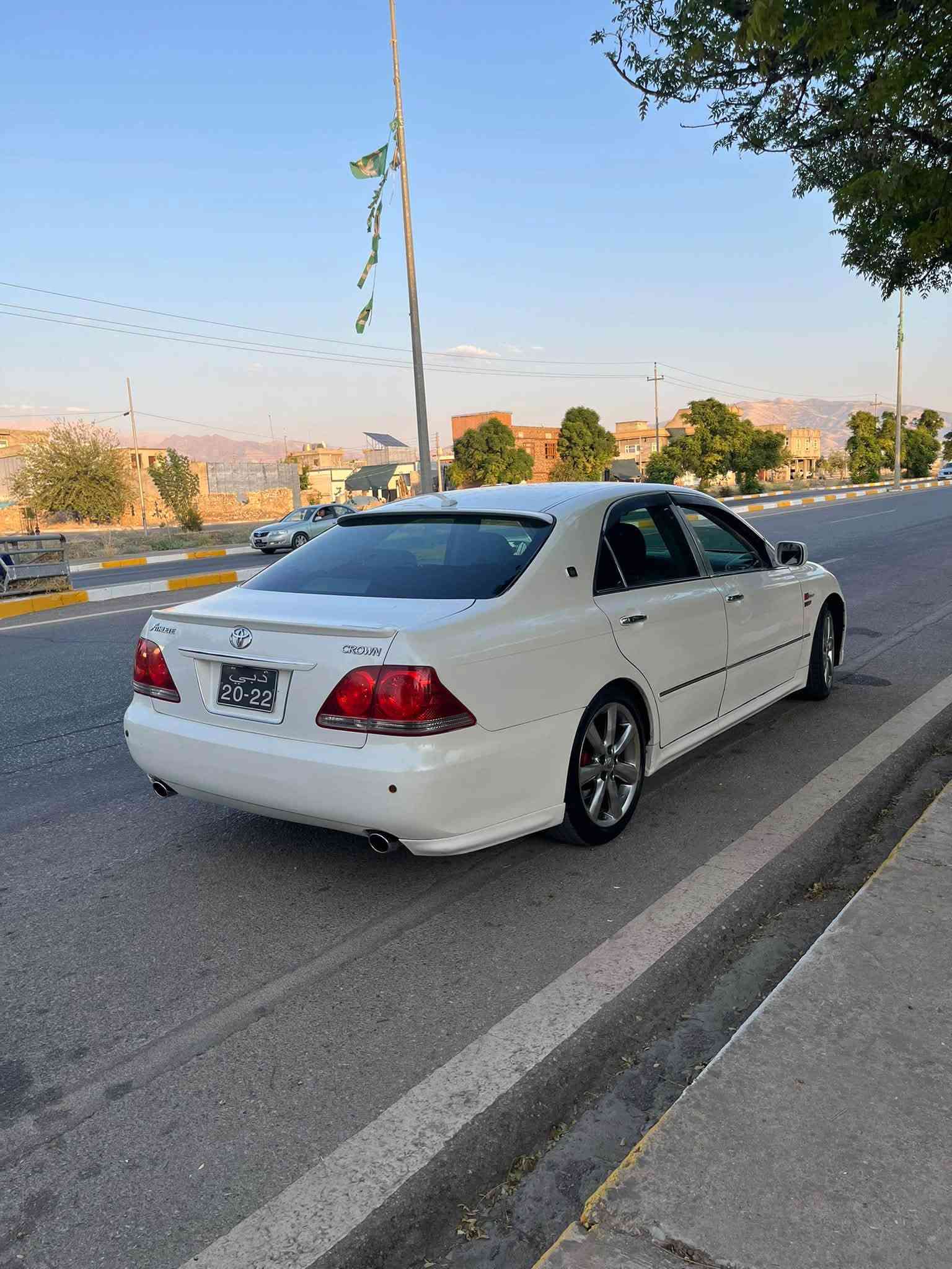 شاهینە سپۆڕت بڕاوە   سعری 53گەڵا
شاهینە سپۆڕت 182
گەورە بەگەورە. 2005
3دوگمە ناو ڕەش 
بڕاوە.   کۆدی هەیە 
نمونە لەجوانی 
کامل مەسرە کراوە 
تەبریت ساردوو گەرم 
جامی هەڵگیراوە 
بێ چاڵوو شوخت 
لایت لێگز
پێشوو دوا حاسە 
4تایە ویلئ دنگەی لۆکی لەسەرە 
تەقەو رەقەی بەشەرت 
داعموو لێدراو قرچ بەشەرت 
کەڤەروو سەقفوو شەنسی بەشەرت 
گێڕوو مەکینەی بە شەرتی فیتەر 
***********
شوێن هەڵەبجەی شەید 
سعری. 53گەڵا📌🖤
