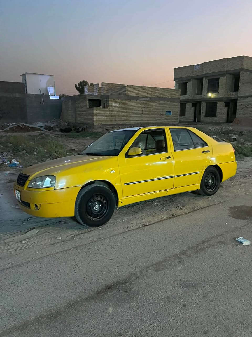 سلام عليكم سياره شيري كوين 2010 مصفره غرامات عليها خط وبحث 80 الف تاخذ مني مصفر نته سياره مابيها نقص تدفئه وتبريد خير من الله كهربائيات خير من الله سياره بلاديه كلشي ممحور بيها رقم نكليزي قبل تلث ايام من شديته وسياره بسمي ثاني يوم تحويل 
السعر 26 
الرقم ***********
واتساب بي 
العنوان بغداد الدوره البعيثه
