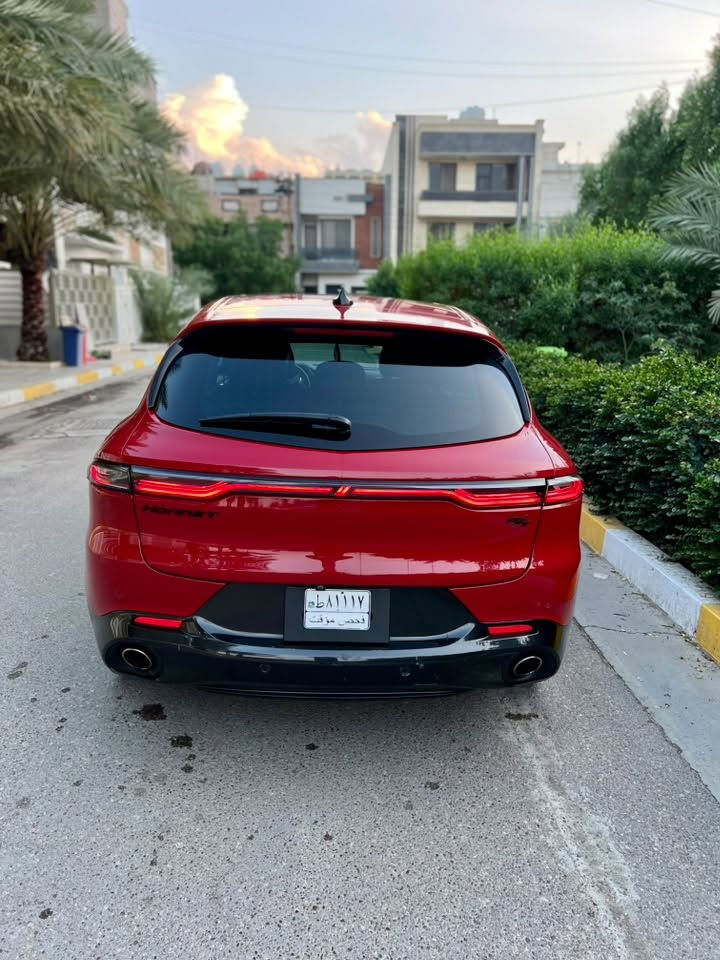 ‏Dodge hornet R/T  هايبرد 
موديل :2024
محرك : 1.3 تيربو بقوة 288 حصان 
‏ (Plug-in Hybrid)
تمشي بالشحن الخارجي ٥٠-٥٥كيلو 
صبغ بنيد بدون دواخل بدون ايرباك 
سياره عالبلاد

مواصفات : 
بانوراما
٤ كامرات محيطية
حساسات امامية
اوتو بارك
حساسات خلفيه
رادار امامي + خلفي
نقط عمياء
خروج عن المسار 
اوتو هولد
اوتو بارك 
خزن ميموري كشنات
كشنات جلد
جنطة كهرباء شفط
كشنات كهرباء تدفئة
شحن لاسلكي ( wireless )
شحن USB + type C
ويل حجم 18 
كشنات جلد 
شاشة حجم كبير + ابل كاربلي
تبريد قطعتين بيانو
سبورت مود يتغير برمجة وصوت السياره
تشغيل عن بعد 
دخول ذكي للأبواب 
بصمات عدد ٢ 
مرآة شفط
بريكات بريمبو رياضي
شفتات ستيرن
خزن ميموري كشنات
شاشه ملاحة / وغيرها من المواصفات

السعر المطلوب : (180) ورقة وبيها مجال 

# للأستفسار 
اتصال //واتساب 
 ***********
