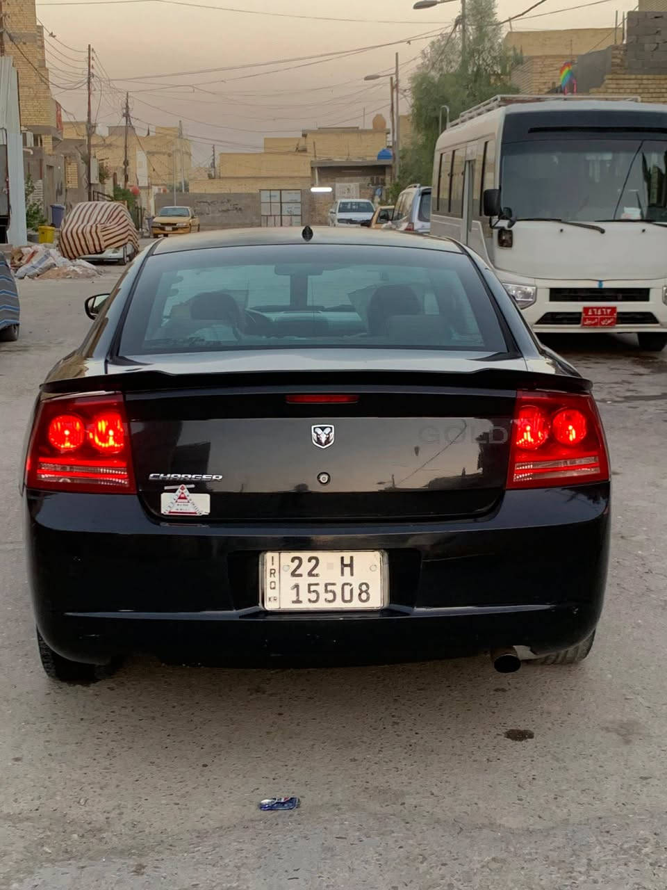 السلام عليكم للبيع او المراوس 
جارجر 2008 مكفوله كفاله عامه من الضربه والصبغ السونار مرفق بل منشور مكينه 6 سلندر 3500 مكينه وكير جدد تبريد قطعتين ثلج ❄️ حداديتهه 100/75 كروز سرعه سيدي بلادي غرفتهه جديده السياره جديده بمعنى الكلمه واحله من الصور 
عنوان السياره بغداد قرب حي اور 
السعر اتصل عل رقم او تجي واتساب وعيوني الك 
الاستفسار ***********سجاد
