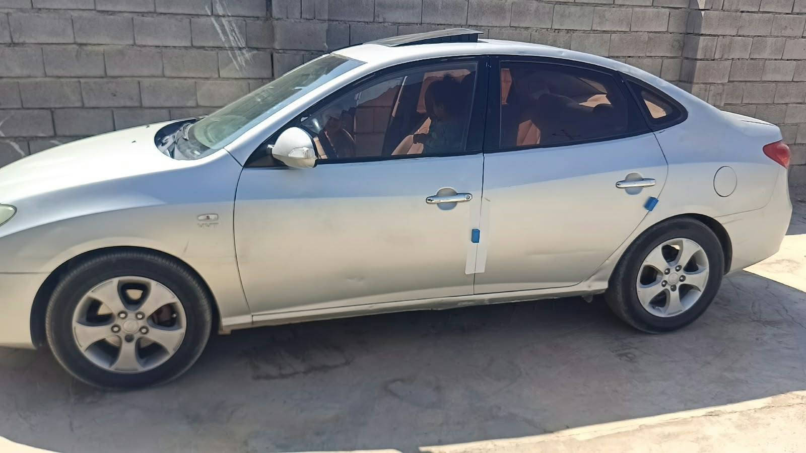 سلام عليكم النتره أدوات مال واحد يريد يعيش ورخيصه بيع مستعجل موديل 9 
كير محرك جديد 
شاير بل مري 
كشونه جلد 
كهربائية  كلها شغاله
تبريد ثلج 
تفئا نار 
تايرات جدد 
السعر 36 وبيها مجال 
تصل وتدلل *********** مكان السياره العلم
