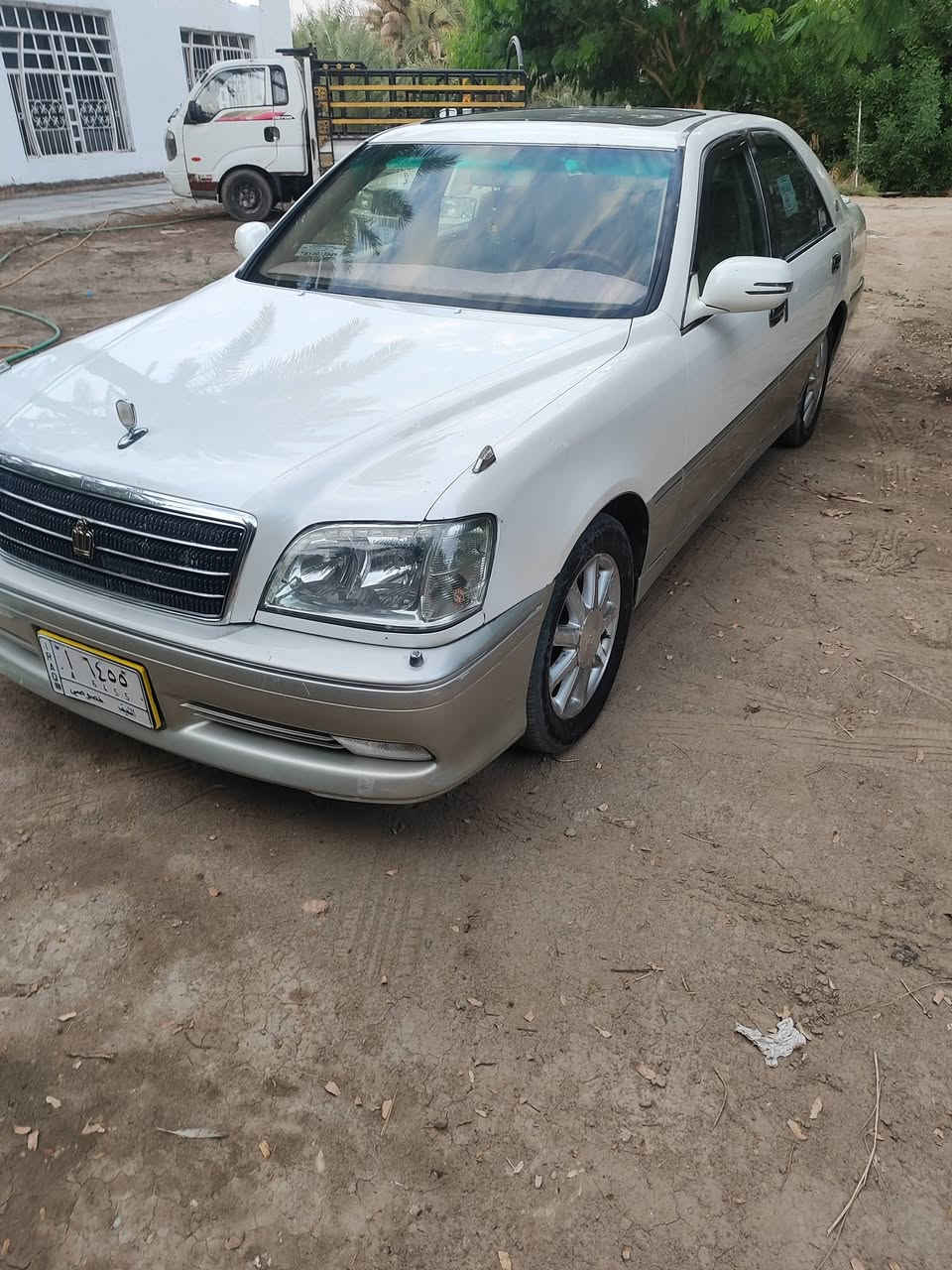 ملكه كرستال للبيع فول بطن محرك D4 دي فور.مكانه النجف.***********

