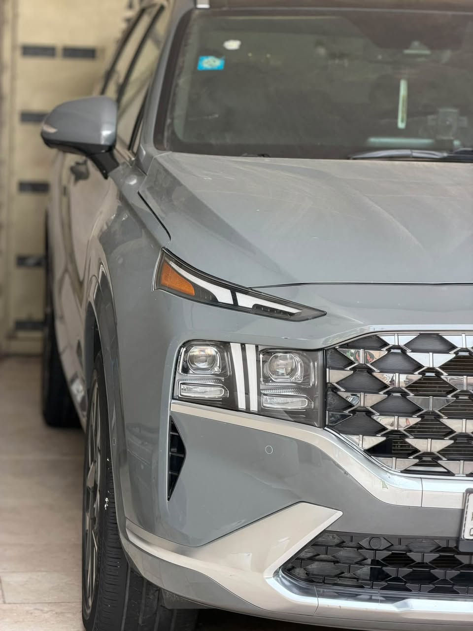 السلام عليكم 

“للبيع هيونداي سنتافي 
كاليغرافي  VIP
2023 /مرقم بغداد باسمي
مواصفاتة ما تخلص فول الفول السيارة  
وارد أمريكي، تقرير 
لون سمنتي
، محرك٢.٥ تيربو، ٤ سلندر، 
قوة ٢٨١ حصان، قير أوتوماتيك DCT بـ ٨ سرعات، 
بانوراما، جلد نابا فاخر، مقاعد مبردة ومدفأة، ذاكرة لمقعد السائق، عدادات رقمية١٢.٣ إنش، شاشة وسطية ١٠.٢٥ إنش، كاميرات٣٦٠، رادار، تنبيه نقطة عمياء، نظام صوت هارمن كاردون،ويل ٢٠ إنش، ما شية تقريباً٢٦ ألف ميل، 
مكفولة كفالة عامة ،
للاستفسار ؛***********
