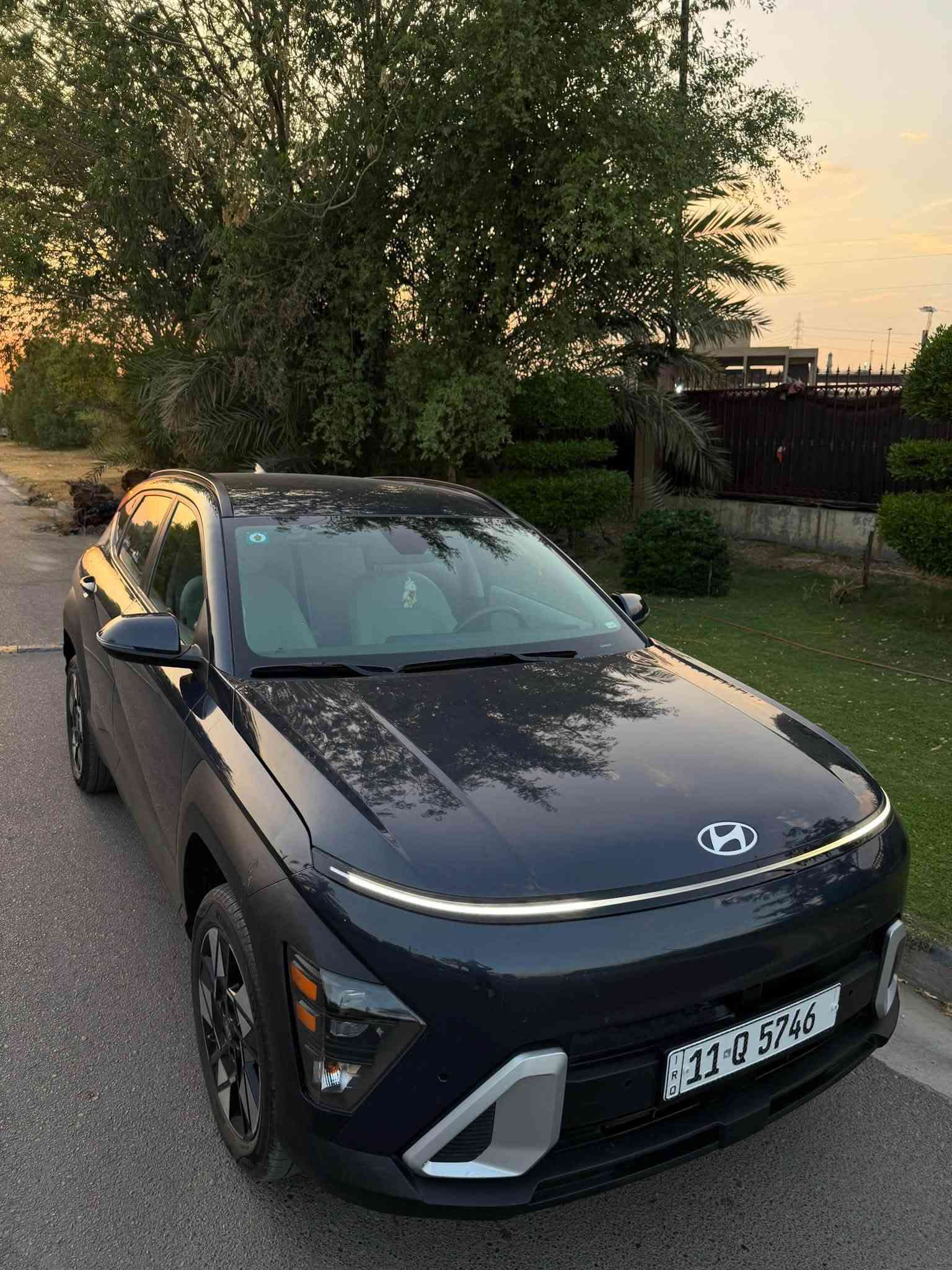 السلام عليكم
كونا ٢٠٢٤ رقم بغداد اربع ارقام 
موصفات السياره
بصمه +بصمه تشغيل
عداد متصل دجتل
داخل اوف وايت
قطعتين تبريد
تشغيل عن بعد
رادارات+اهتزاز الاستيرن عند التنبيه
بجم السياره لد
وبعد بيها مواصفات 
السياره ماشيه ١٤ الف فقط
حادث السياره طخه بالبنيد كلش بسيط (صبغ فقط بنيد بدون اي دواخل او ايرباك)
مكان السياره بغداد
***********
