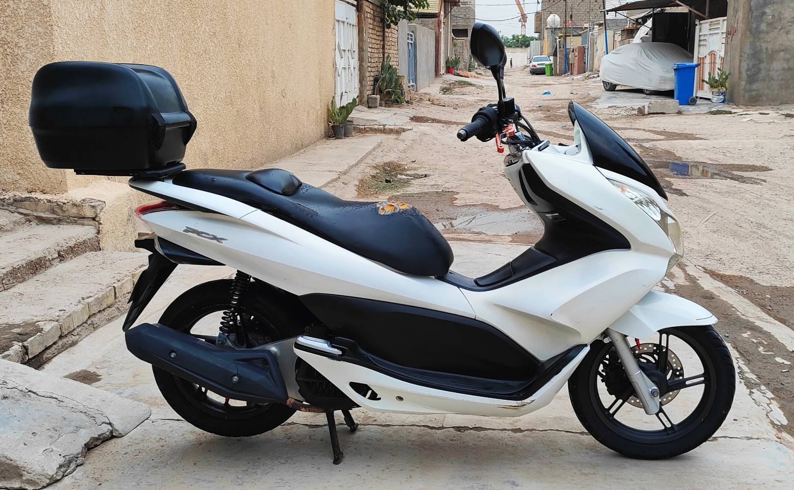 PCX • الجيل الاول • ١٢٥
