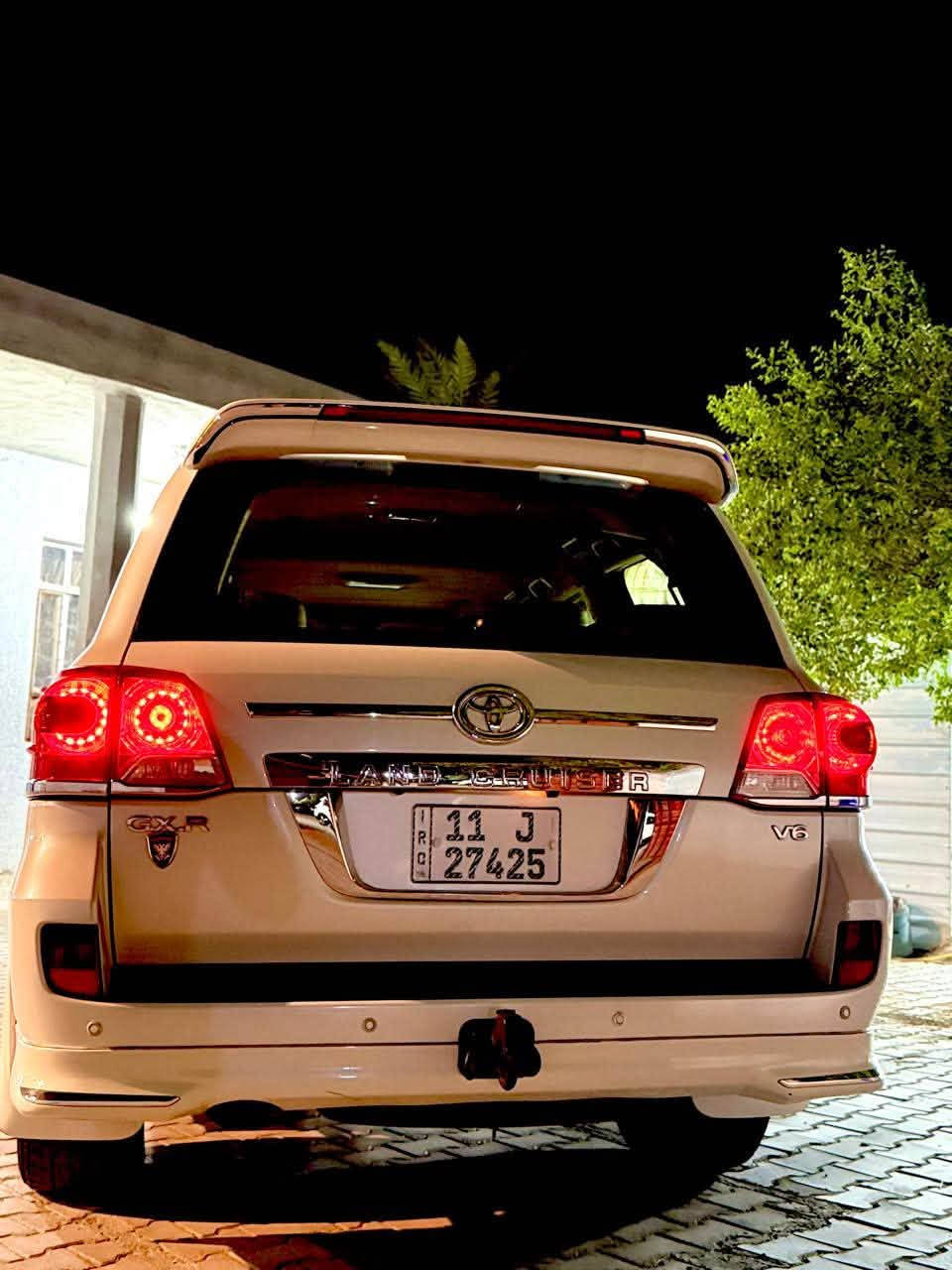 لاندكروزر 2012 GXR Premium
فول مواصفات 1/1 🇯🇵
✨ المواصفات:
🔹 فتحة سقف
🔹 بصمة تشغيل
🔹 بصمة أبواب
🔹 كشن كهرباء
🔹 جام كهرباء
🔹 مرايا شفط
🔹 إشارات بالمرايا
🔹 مراية قلاب
🔹 زراگ
🔹 ثلاجة
🔹 جلد أصلي
🔹 3 قطع تبريد
🔹 حساسات أمامي وخلفي
🔹 كاميرا خلفية
🔹 تحكم ستيرن
🔹 محرك V6 بلادي مفتوح
🔹 كير + مكينة + صدر + تايرات تبريد وكفالة
🔹 رقم بغداد — تحويل مباشر
🔹 مكفولة كفالة عامة
🔥 سيارة جاهزة للفحص من أي مكان تختاره.
📞 للاستفسار الاتصال على الأرقام:
***********
العنوان/بغداد -السيدية
شركة تاج الشهم لتجارة السيارات

