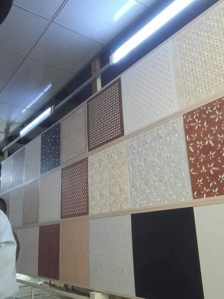 3,000 الاف دينار 
عرض خاص 
3,000 الاف دينار 
يشمل سقوف ثانويه عمل فقط 3 الاف دينار 
يشمل عمل المتر الجداري البلاستك 3 الاف دينار 
.
.*********** وتساب 

بالمناسبه هاذا العرض يشمل اقل شي 30 متر

نص مكتوب في الصور:
- أل حرفي للديكور 8 أيار، الساعة ١٠:٥٩ م مراسلة أل حرفي للديكور أعجبني تعليق مشاركة